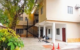 Hostal Los Faroles Chicoana